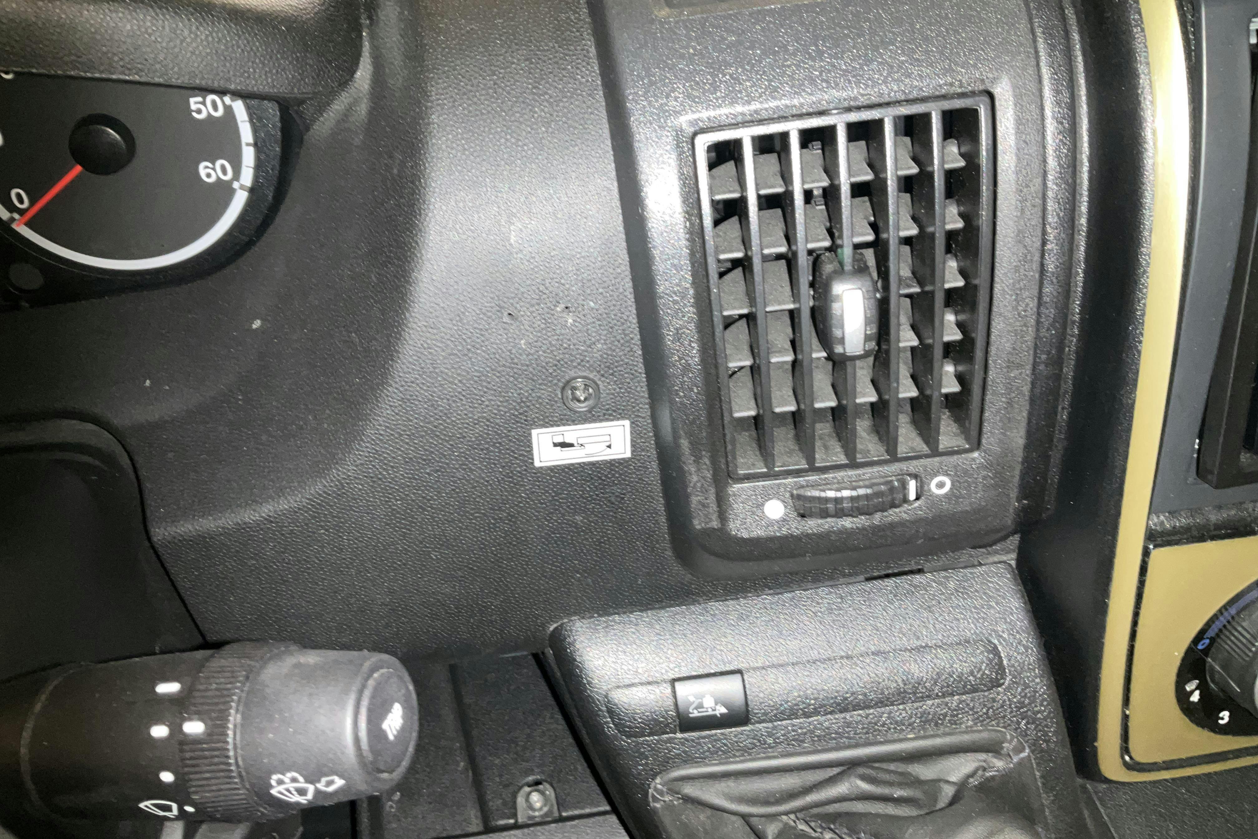 Vehicle Image 63