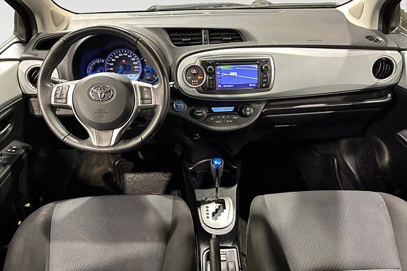 Vehicle Image 11