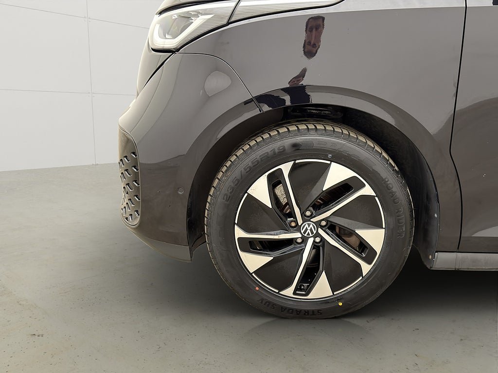 Vehicle Image 35