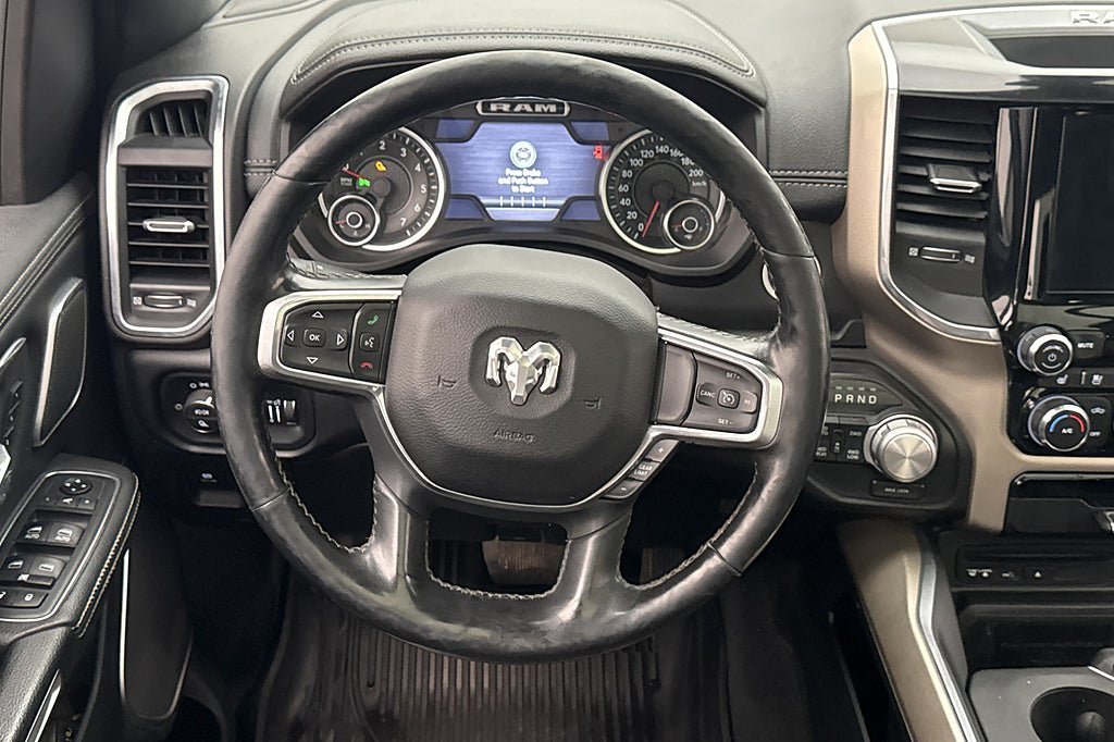 Vehicle Image 38