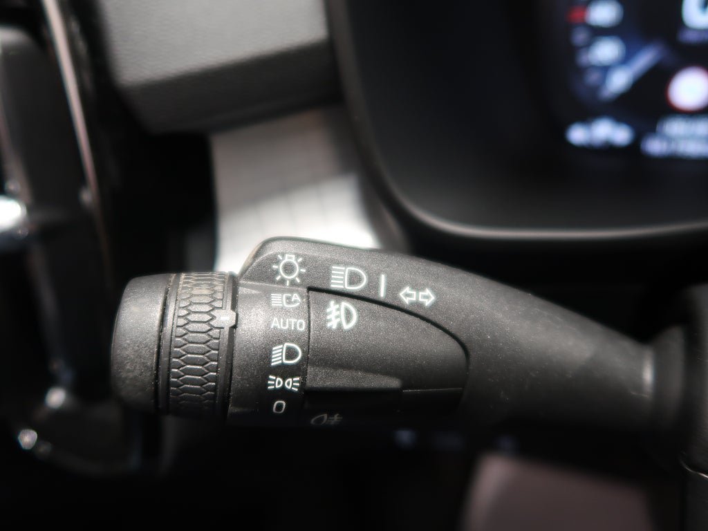 Vehicle Image 38
