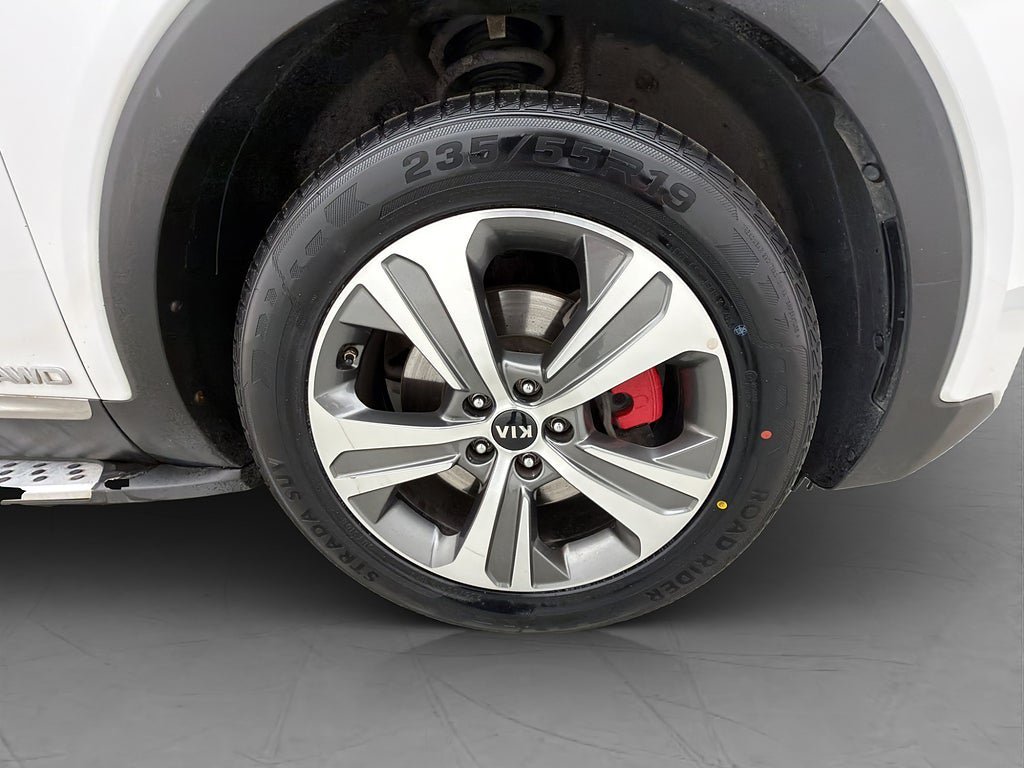 Vehicle Image 33