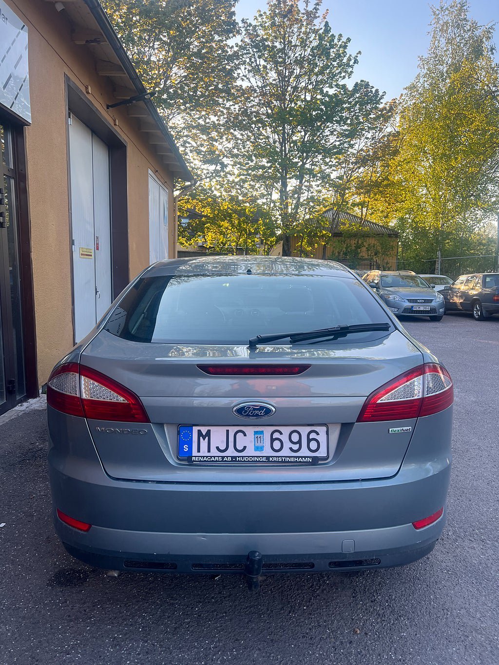 Vehicle Image 4