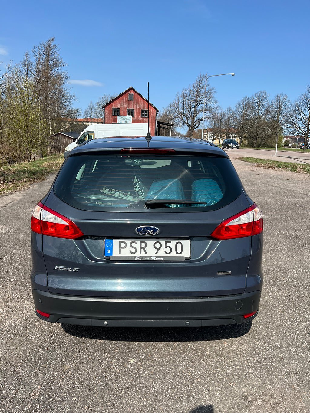Vehicle Image 6