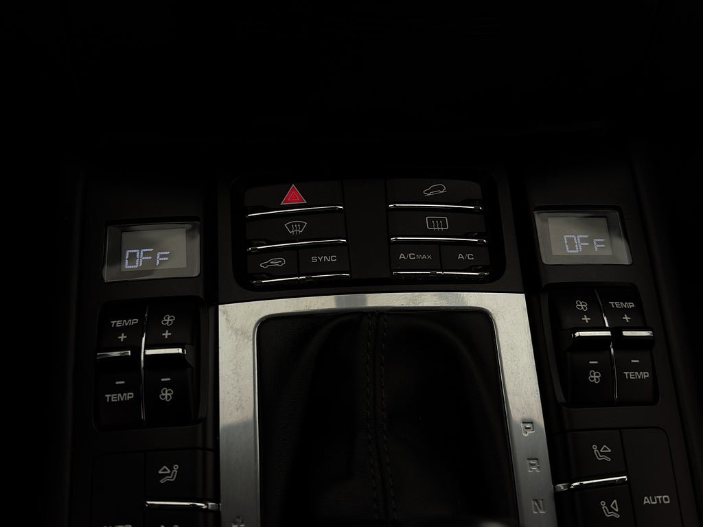Vehicle Image 26