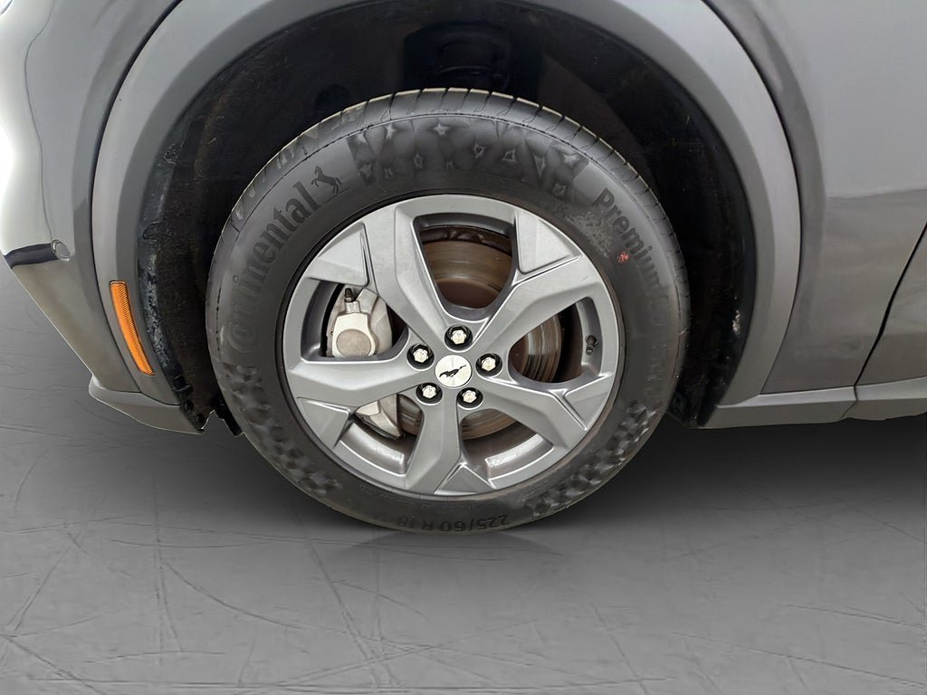 Vehicle Image 32