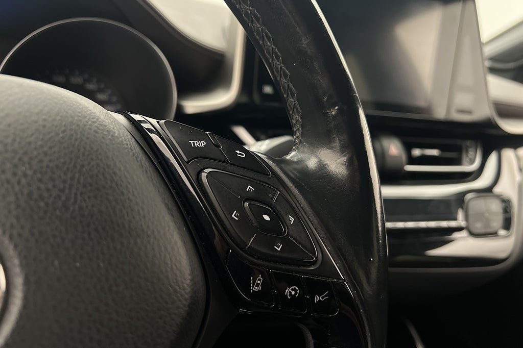 Vehicle Image 19