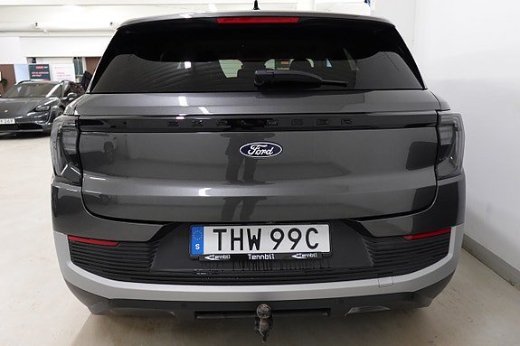Vehicle Image 24