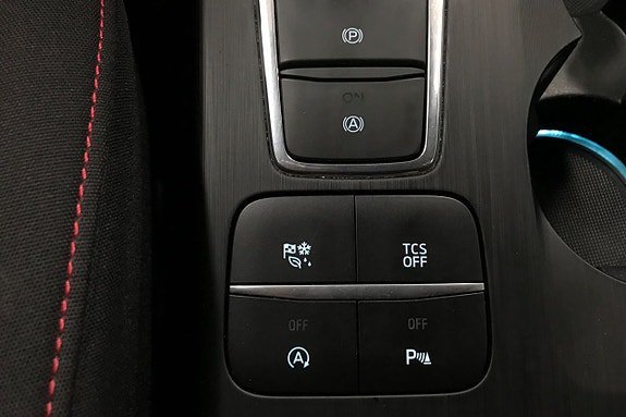 Vehicle Image 26