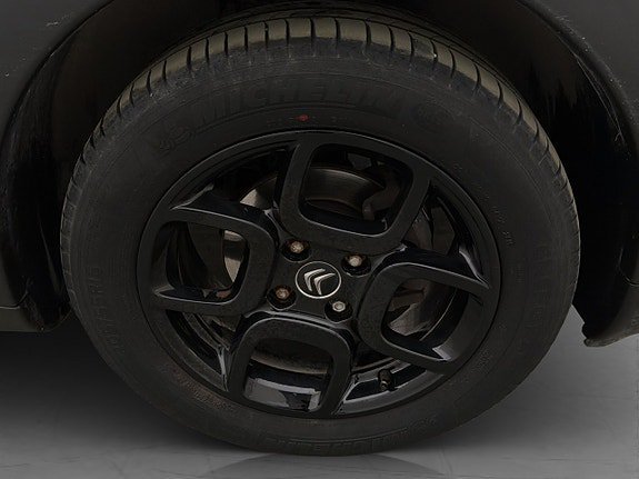 Vehicle Image 26