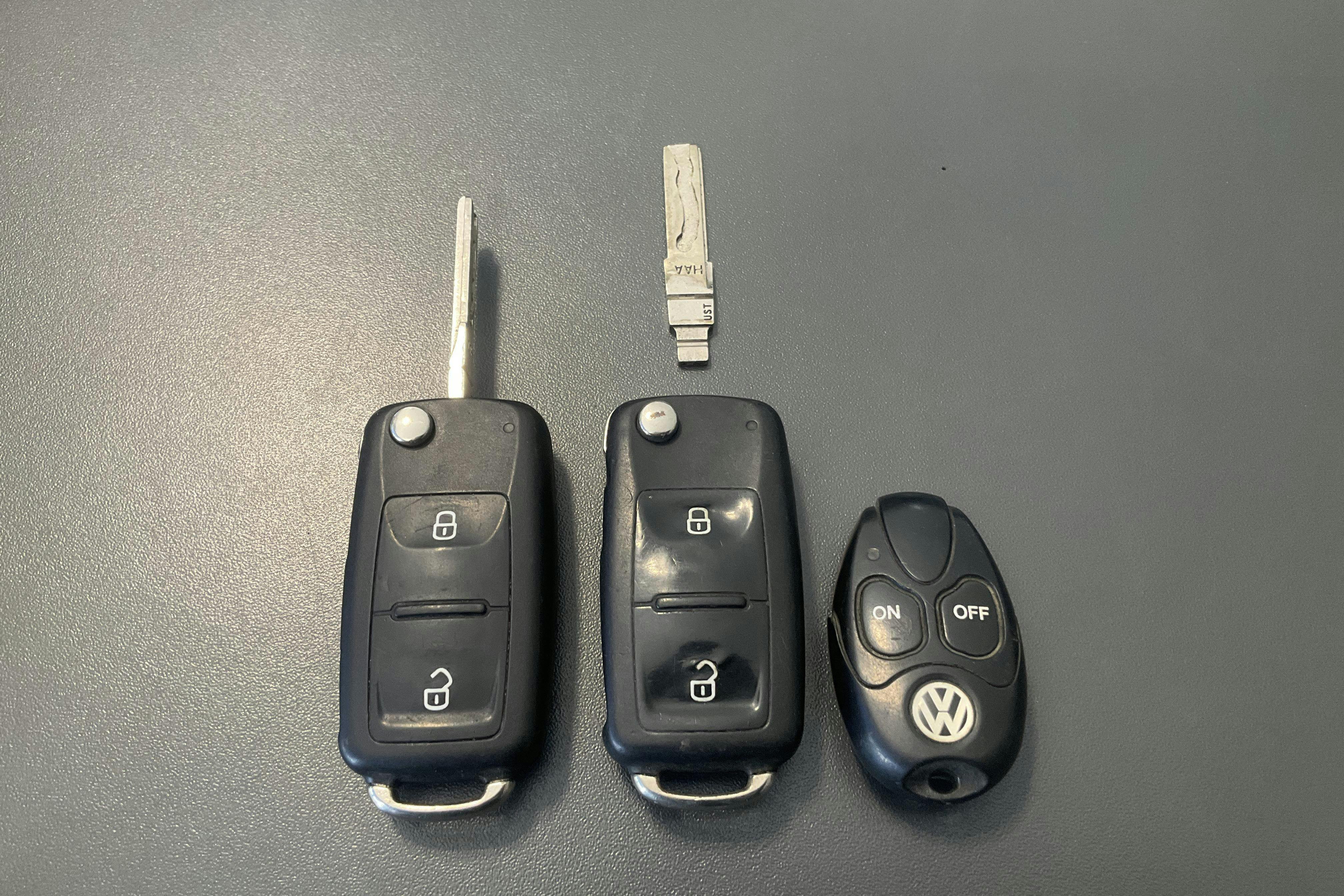 Vehicle Image 16