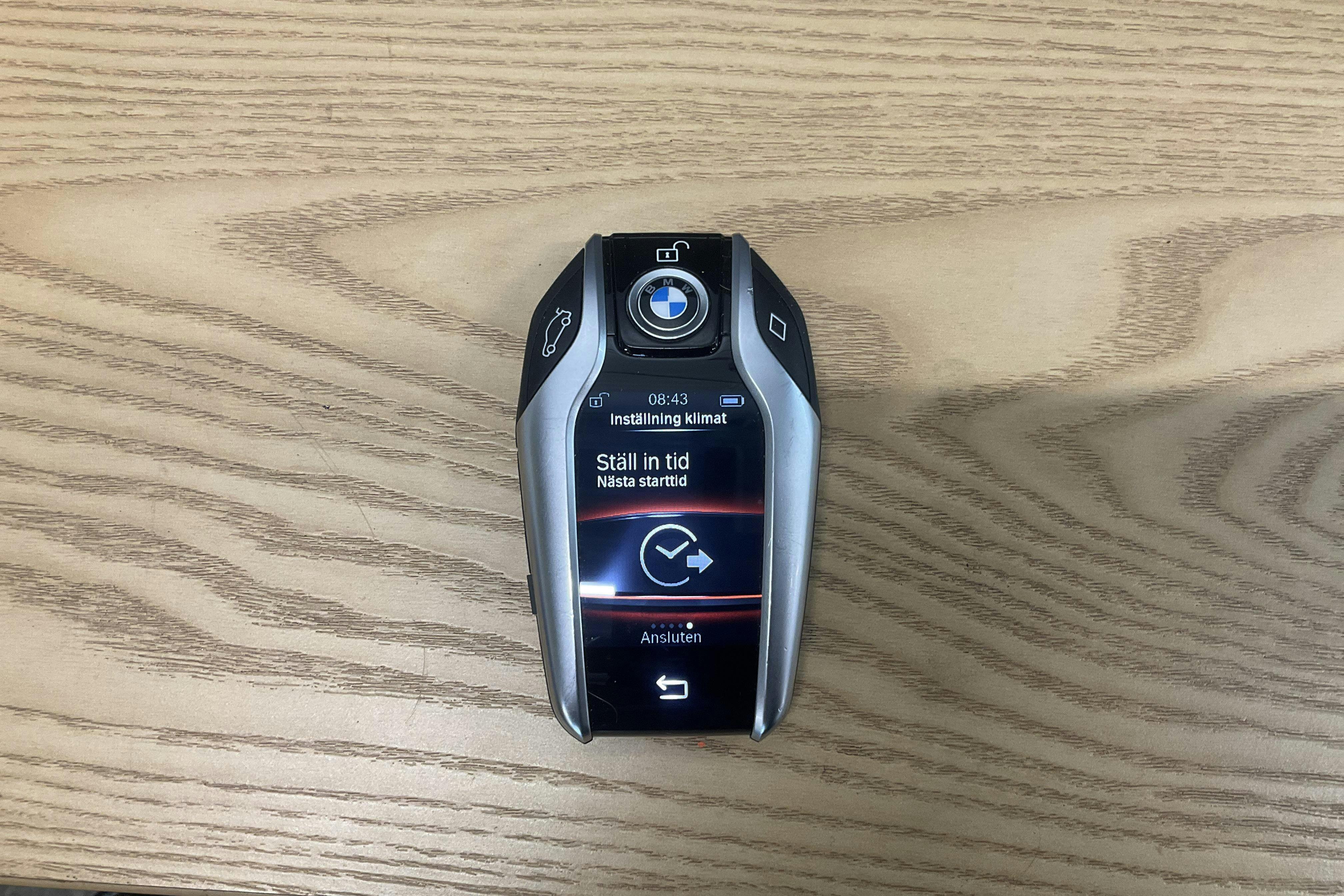 Vehicle Image 22