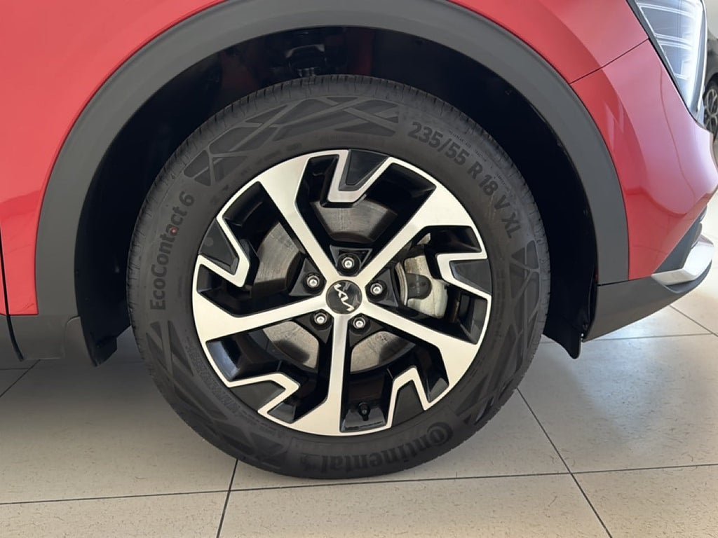 Vehicle Image 17