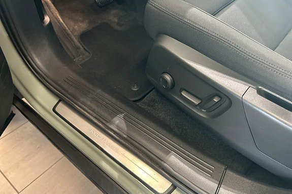 Vehicle Image 38