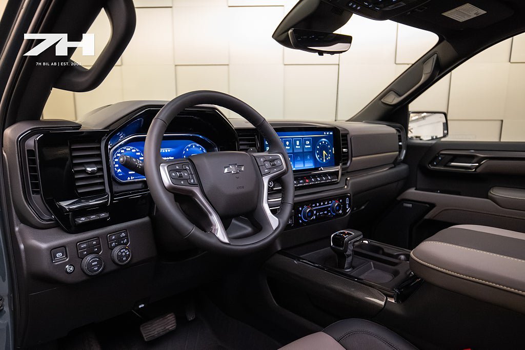 Vehicle Image 8