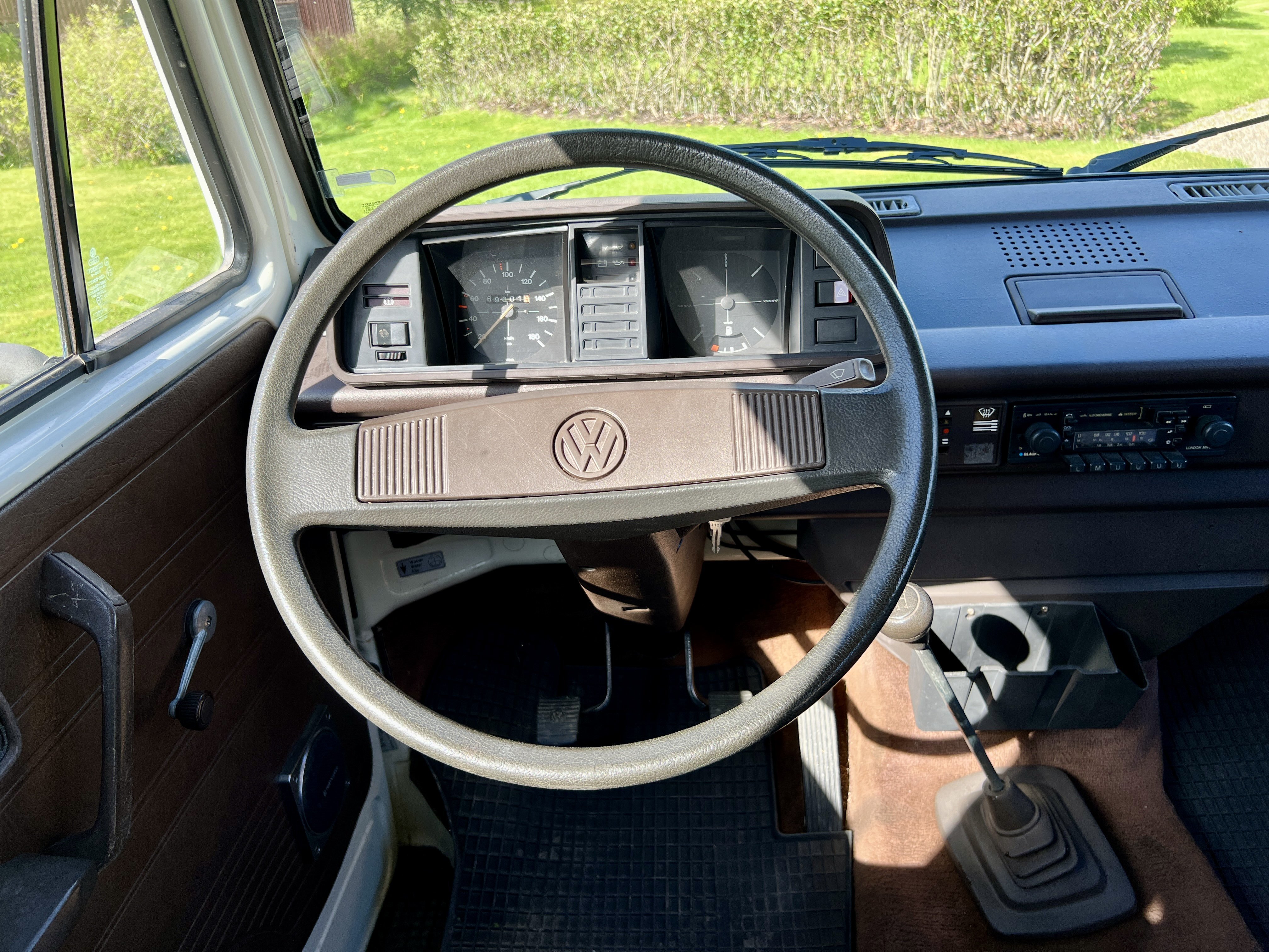 Vehicle Image 24