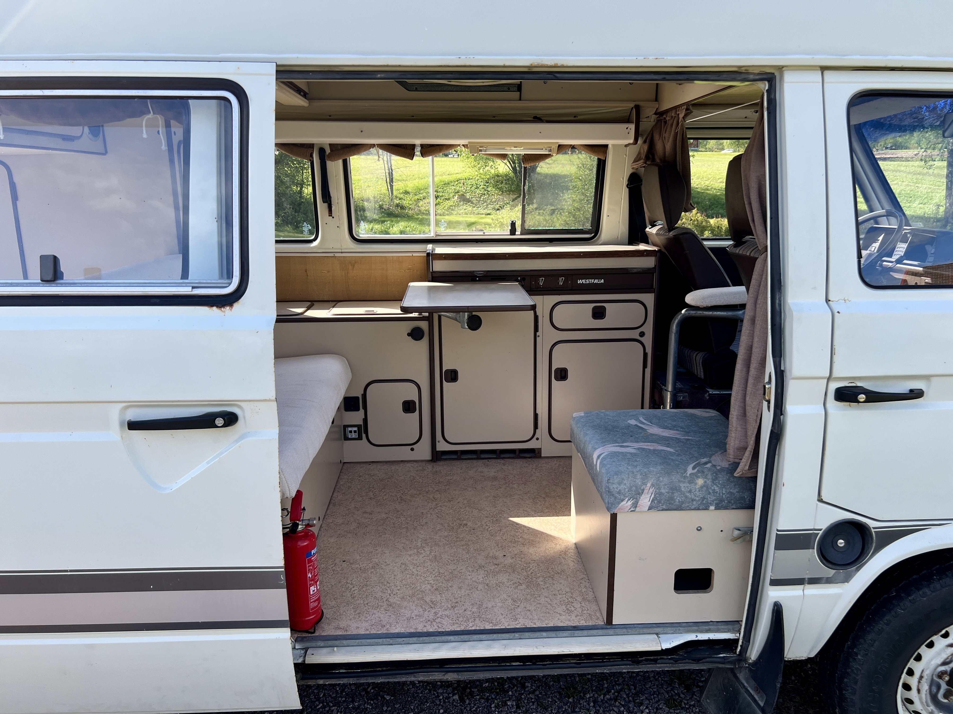 Vehicle Image 48