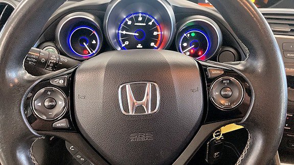 Vehicle Image 13