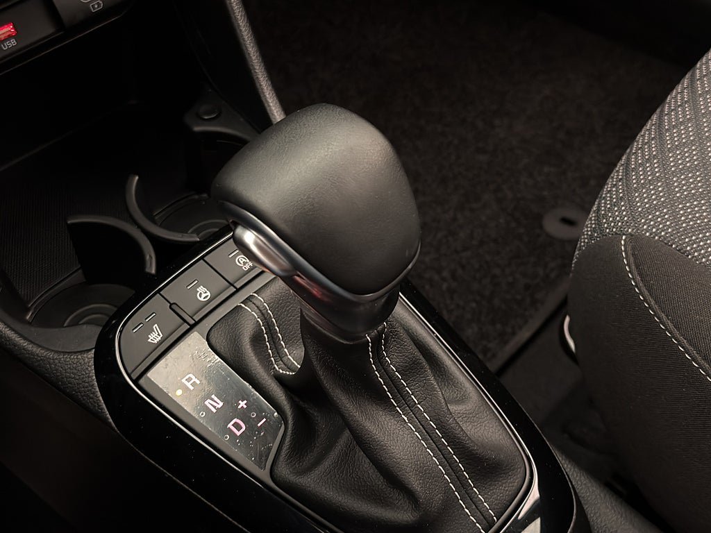 Vehicle Image 21