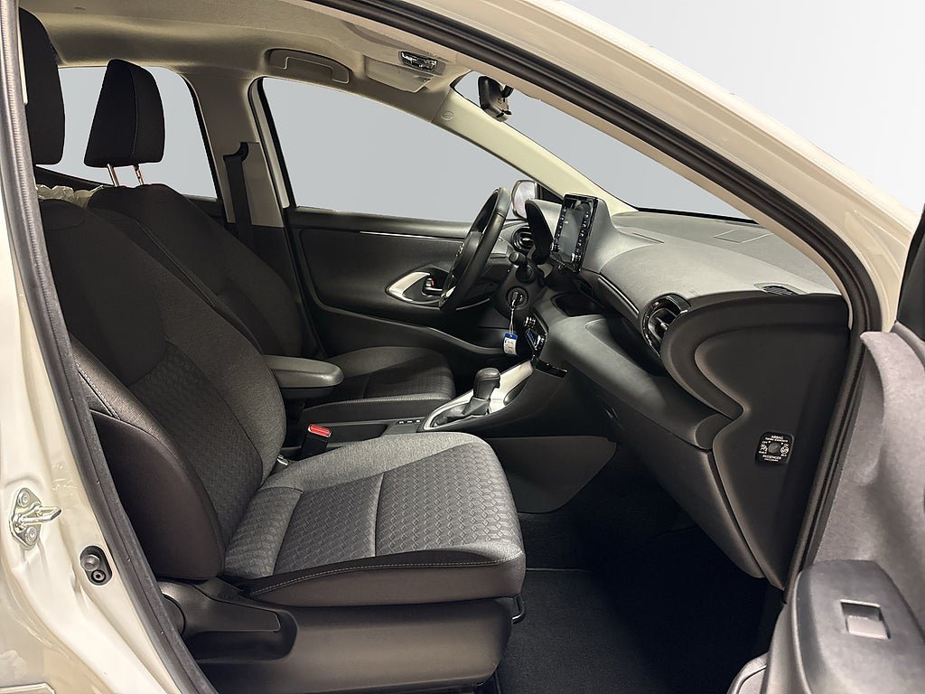 Vehicle Image 7