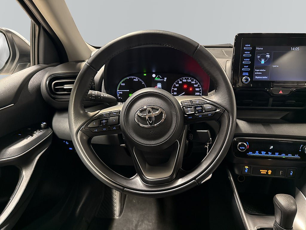 Vehicle Image 10