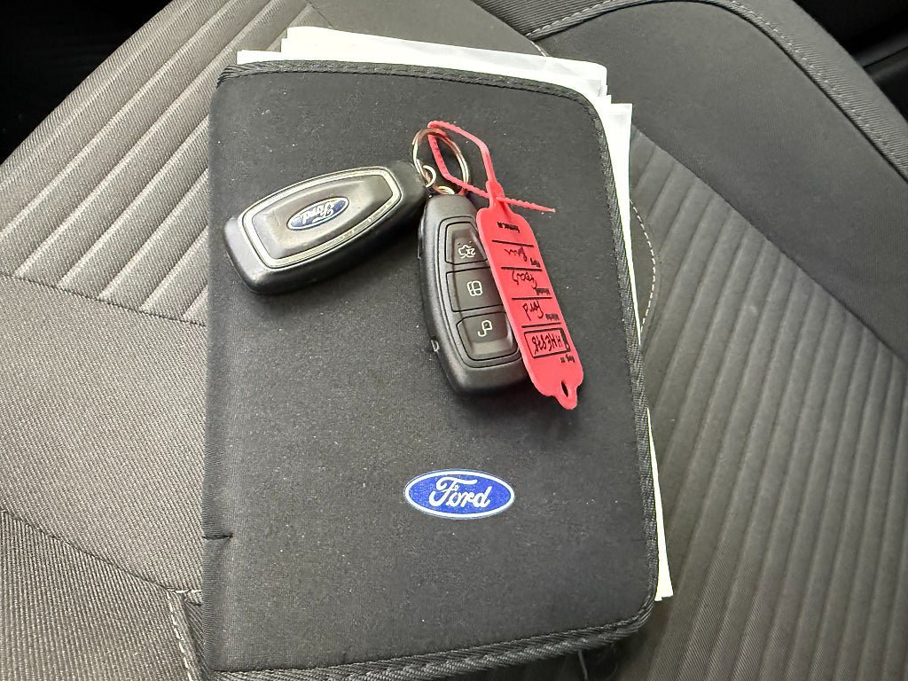 Vehicle Image 14