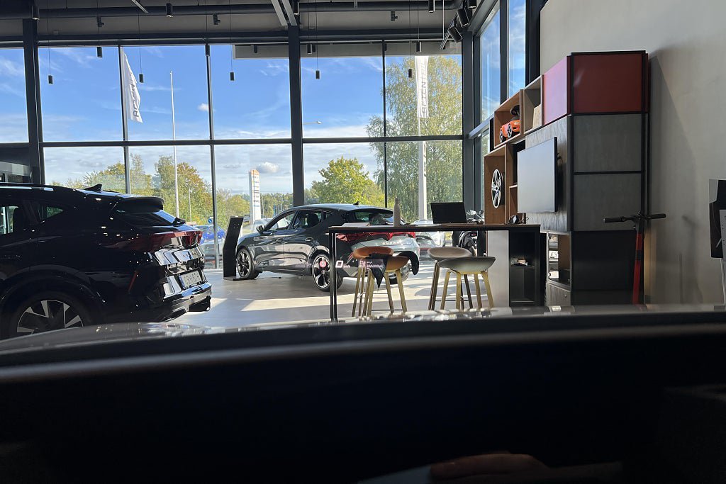 Vehicle Image 24