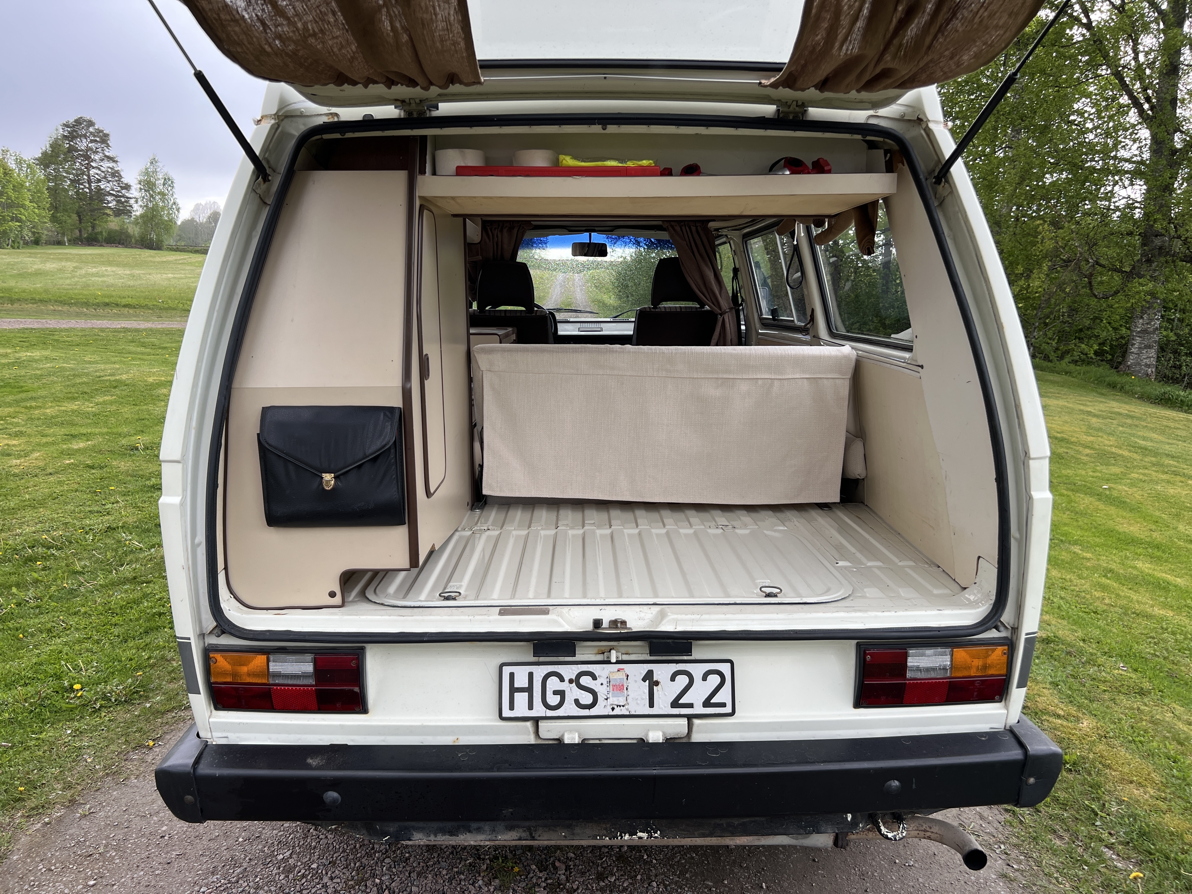 Vehicle Image 90