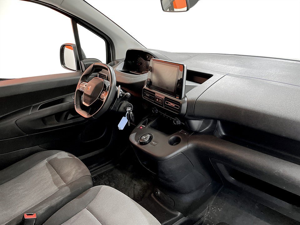 Vehicle Image 19