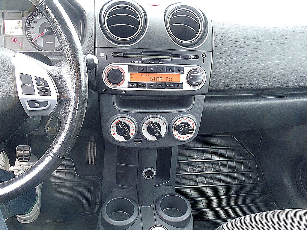 Vehicle Image 7