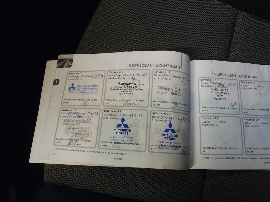 Vehicle Image 11