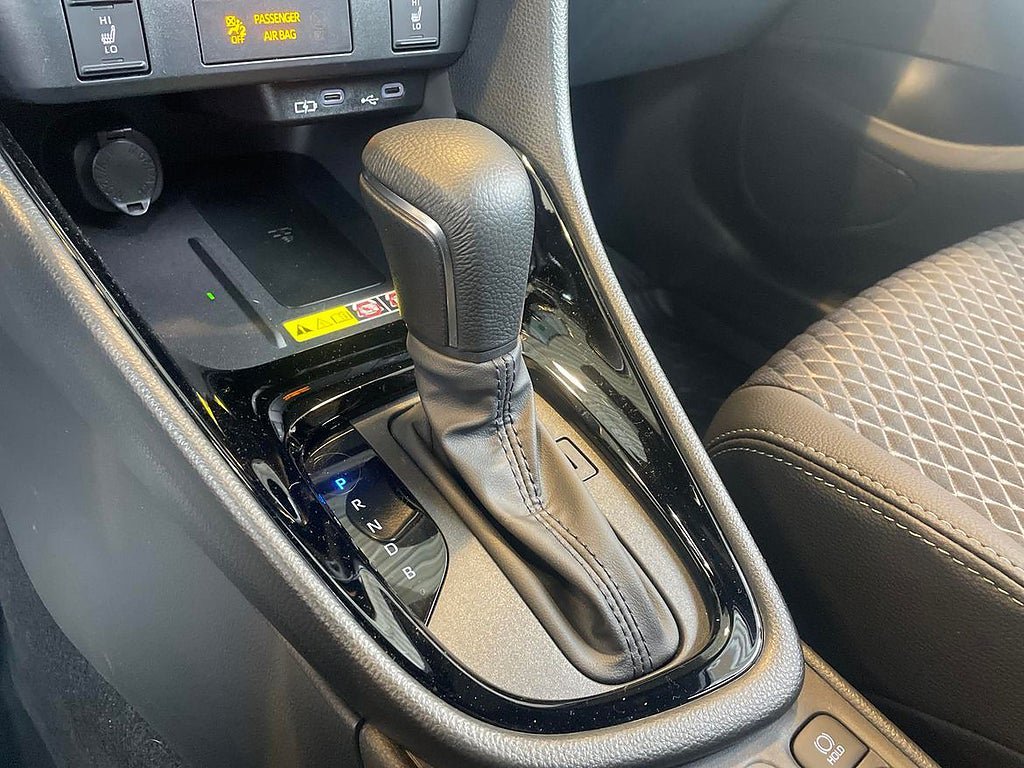 Vehicle Image 17