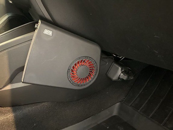 Vehicle Image 12