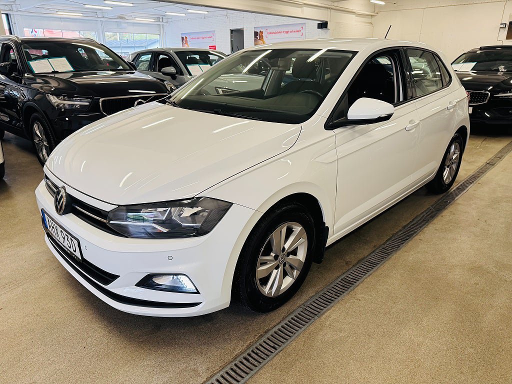 Vehicle Image 14