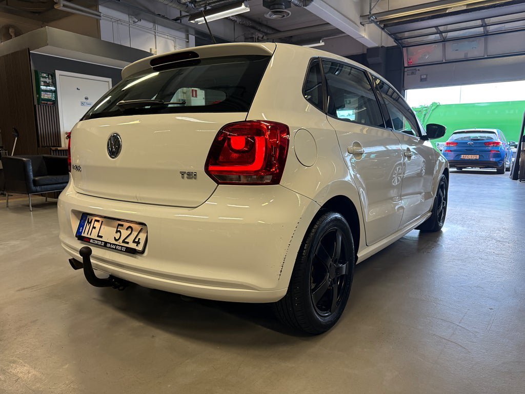 Vehicle Image 7