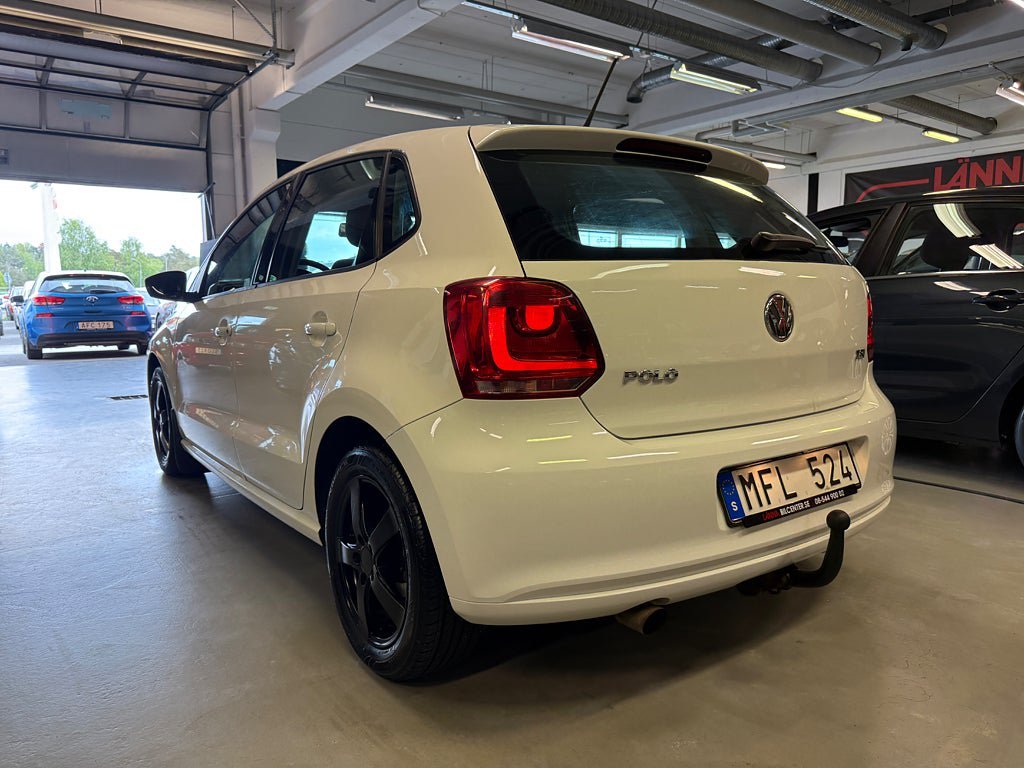 Vehicle Image 9