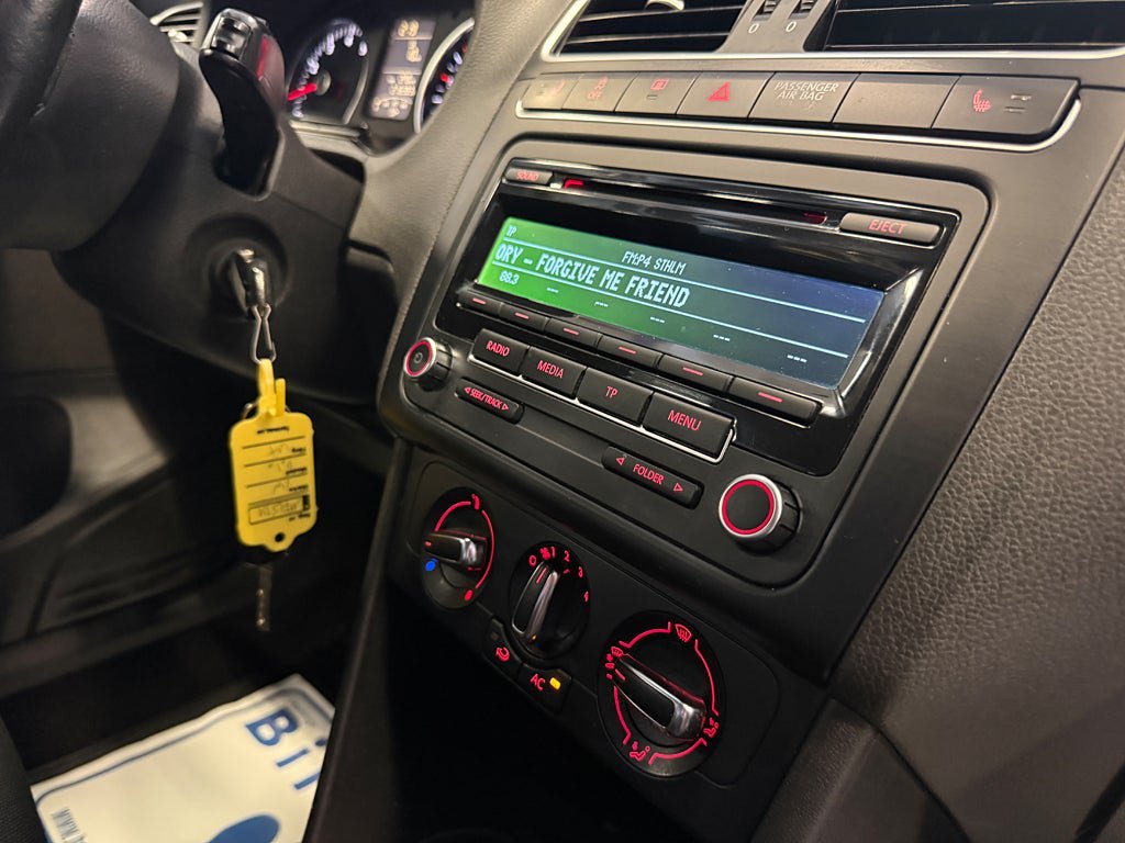 Vehicle Image 21