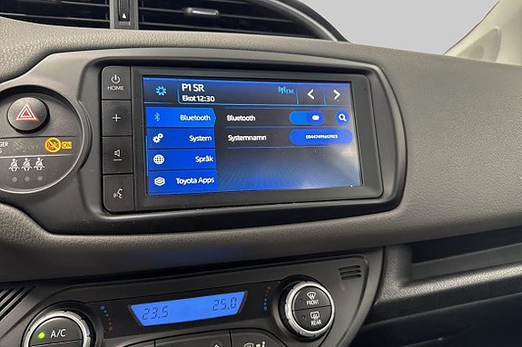 Vehicle Image 16