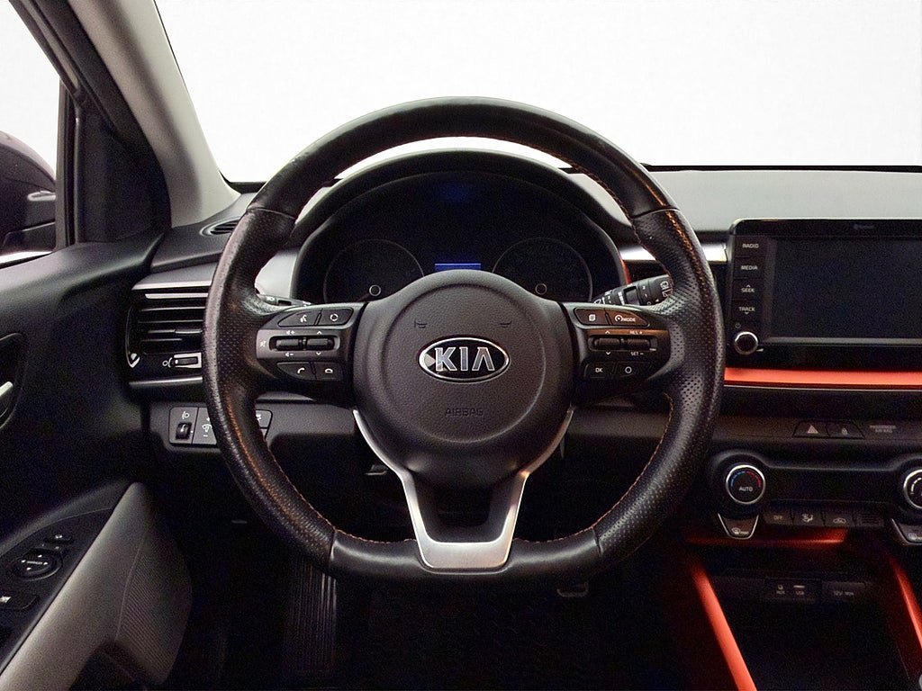 Vehicle Image 17