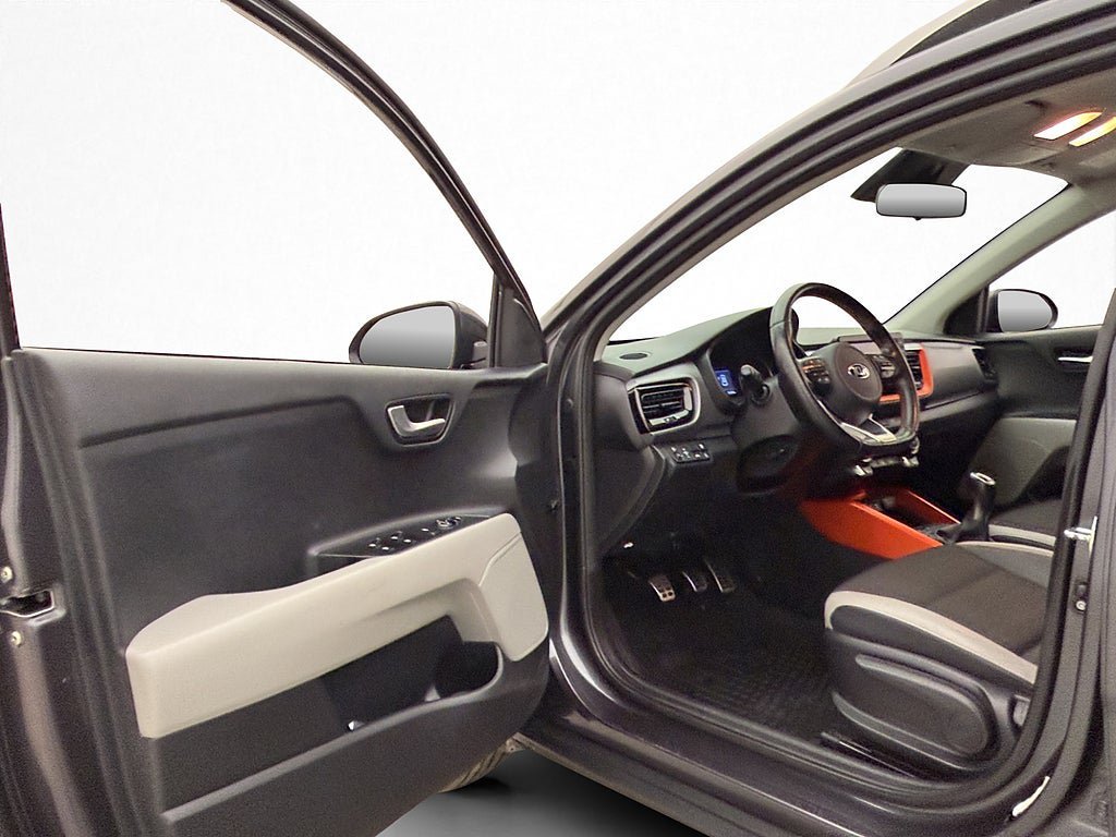 Vehicle Image 18