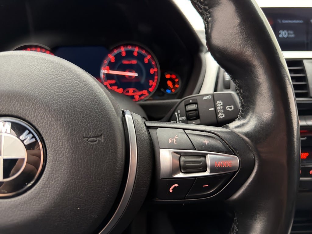 Vehicle Image 28