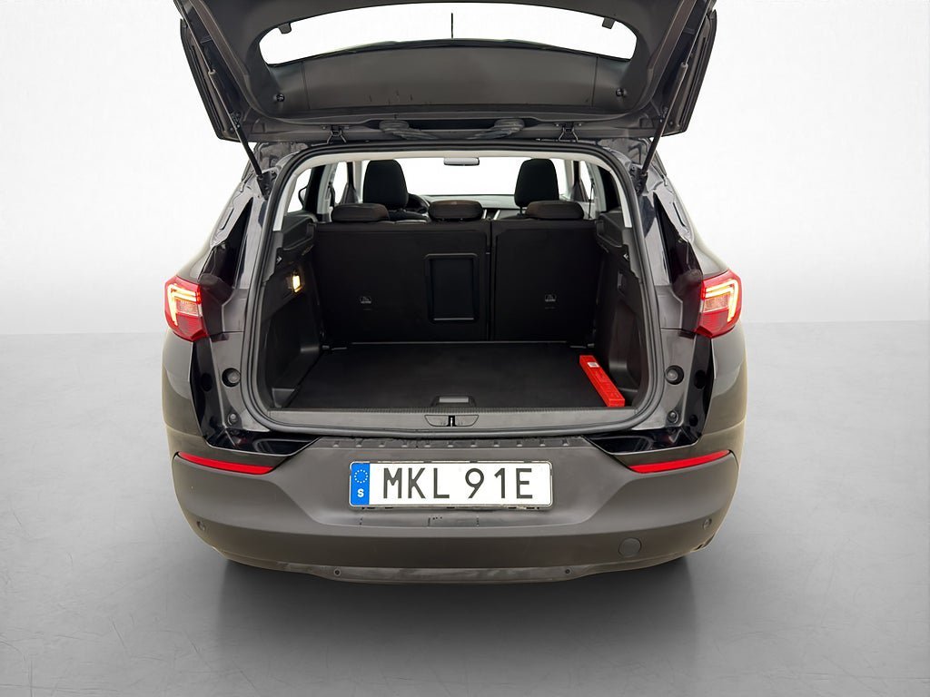 Vehicle Image 15
