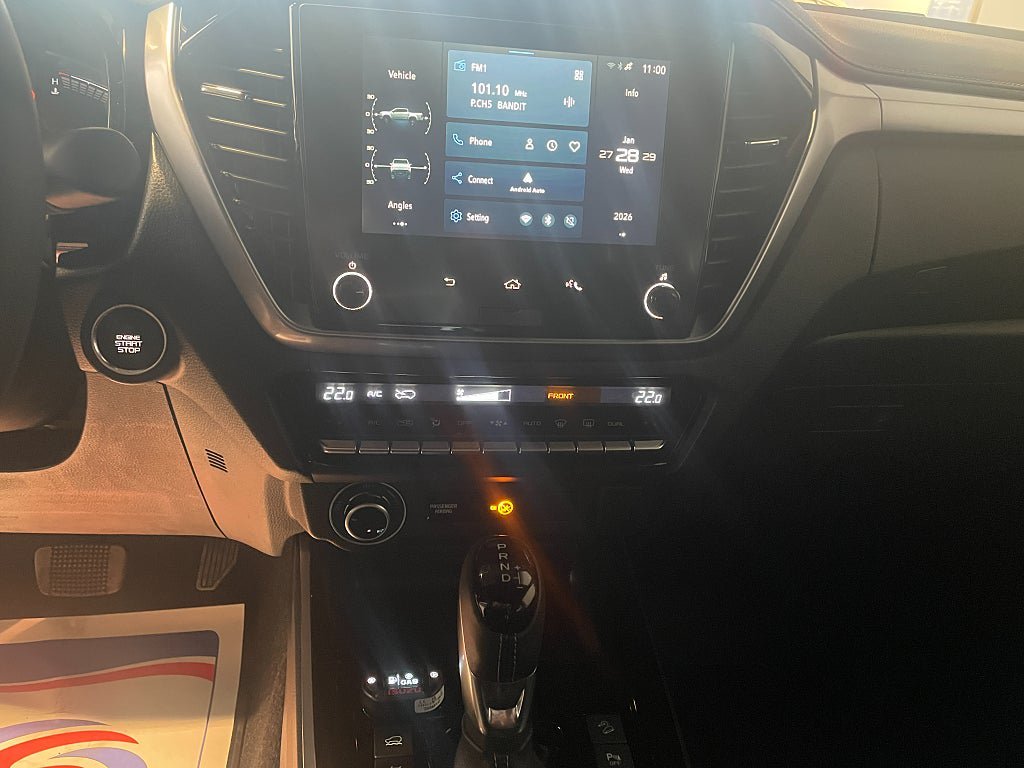 Vehicle Image 8