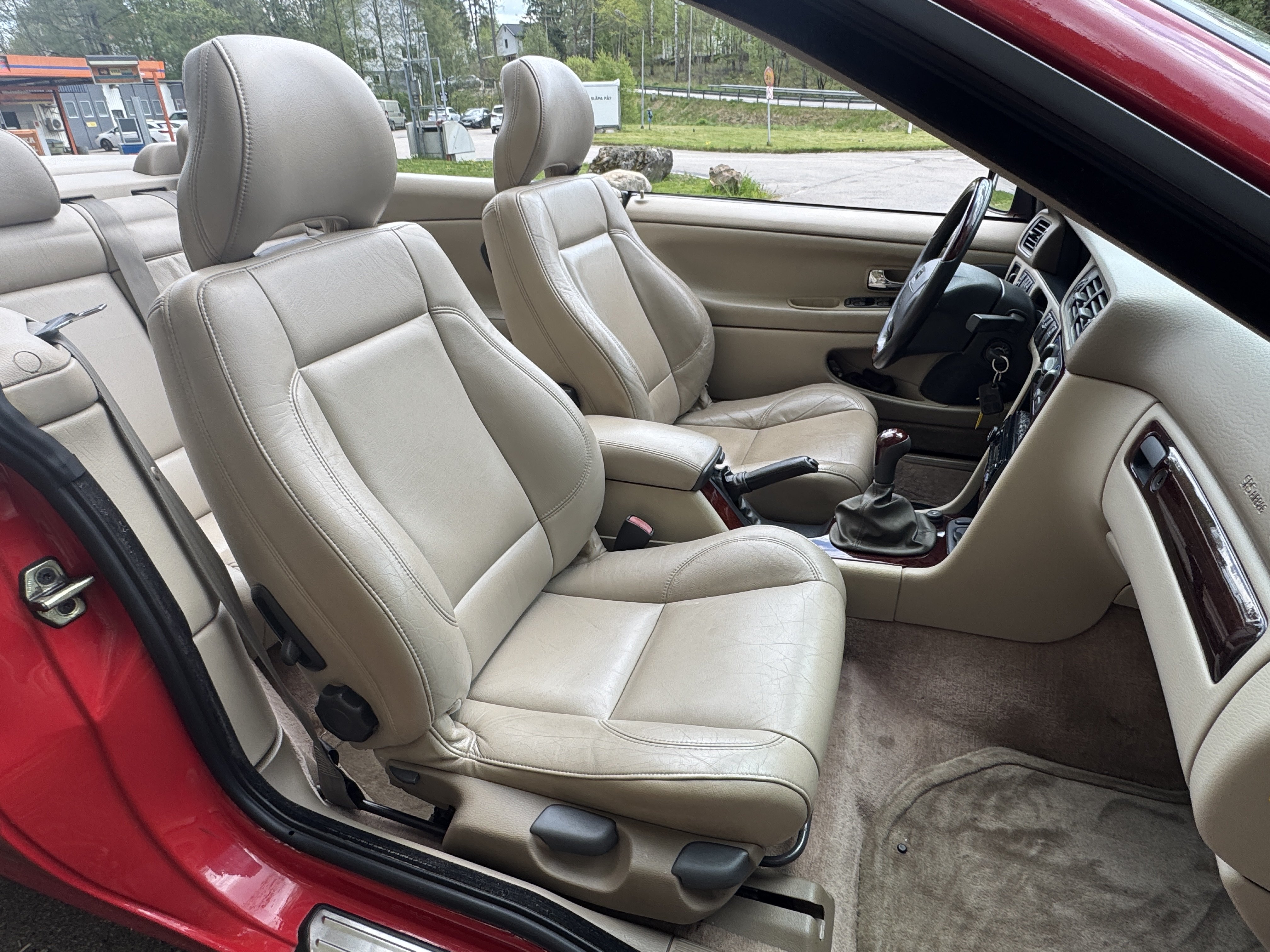 Vehicle Image 36
