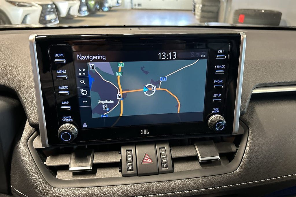 Vehicle Image 14