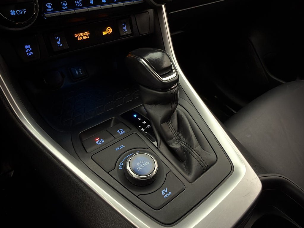 Vehicle Image 21