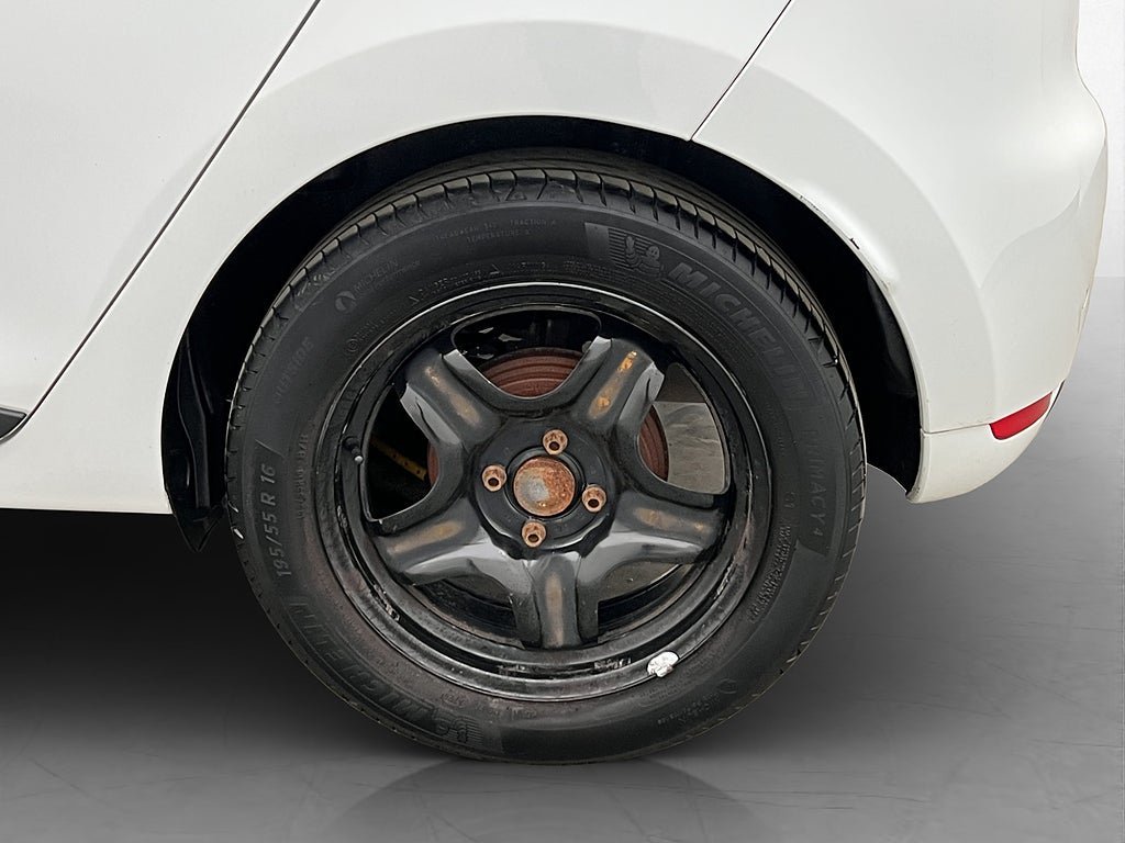 Vehicle Image 22