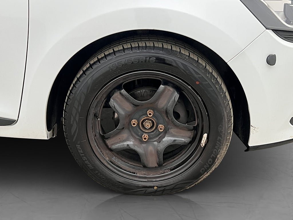 Vehicle Image 24