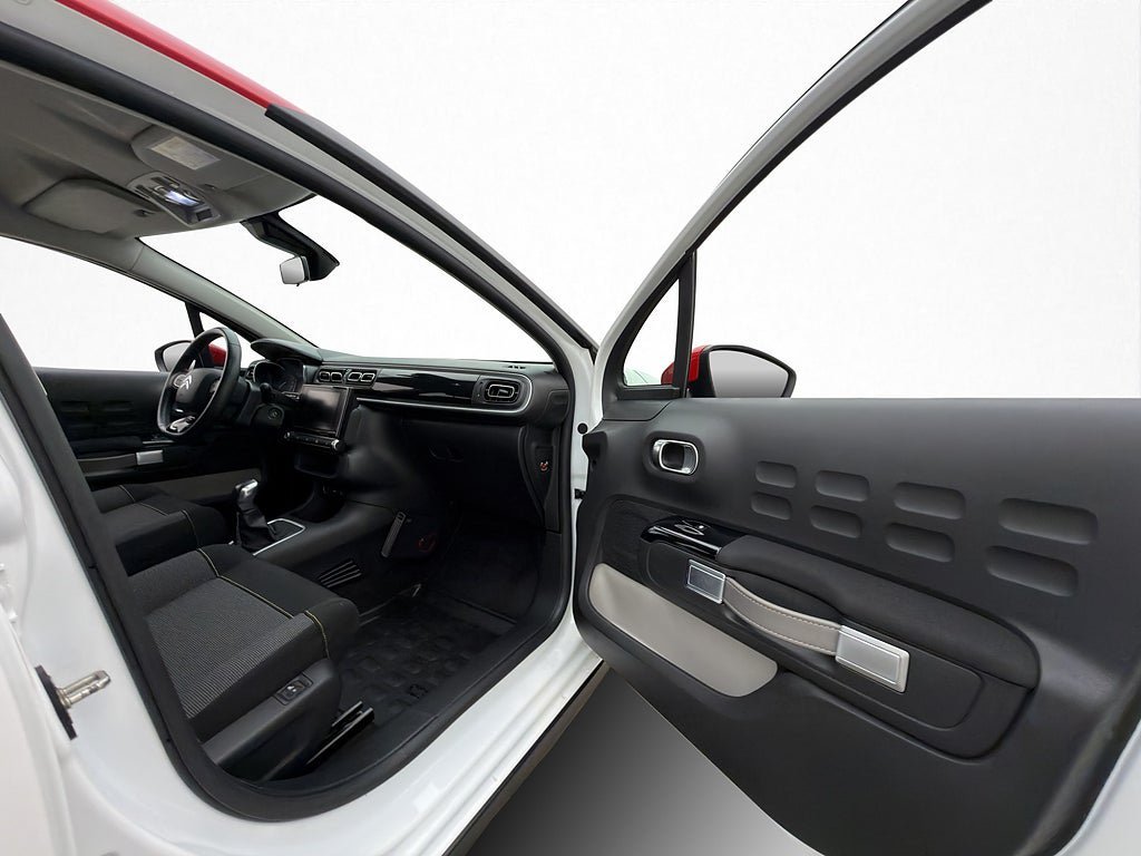 Vehicle Image 22