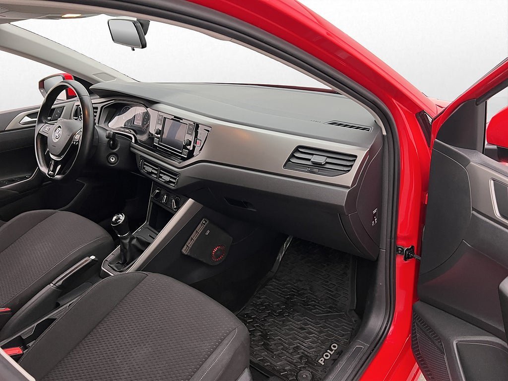 Vehicle Image 23